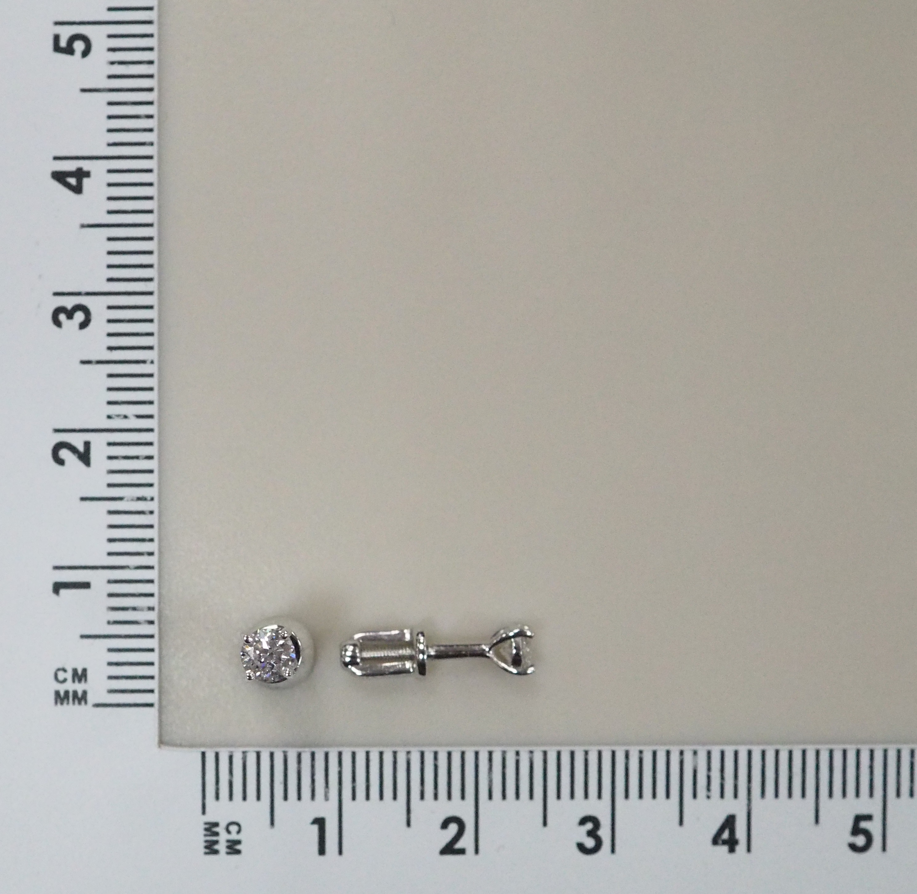 10511-001154 Серьги (Au 585)